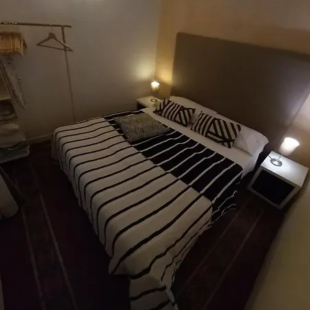 Apartment Casa Piccola Bianca In Centro